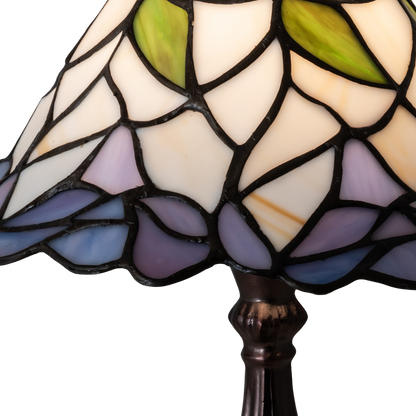 12-inch small tiffany lamp daffodil. Close up of glass shade. 