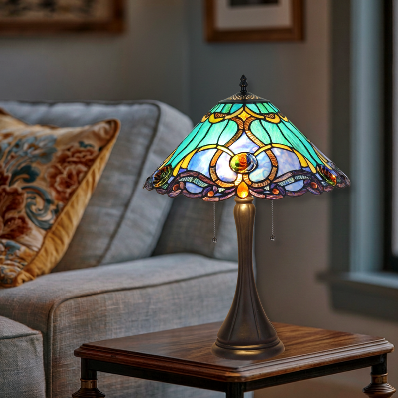 21-inch Tiffany Style Table Lamp Keegan Victorian by Chloe Lighting in living room setting